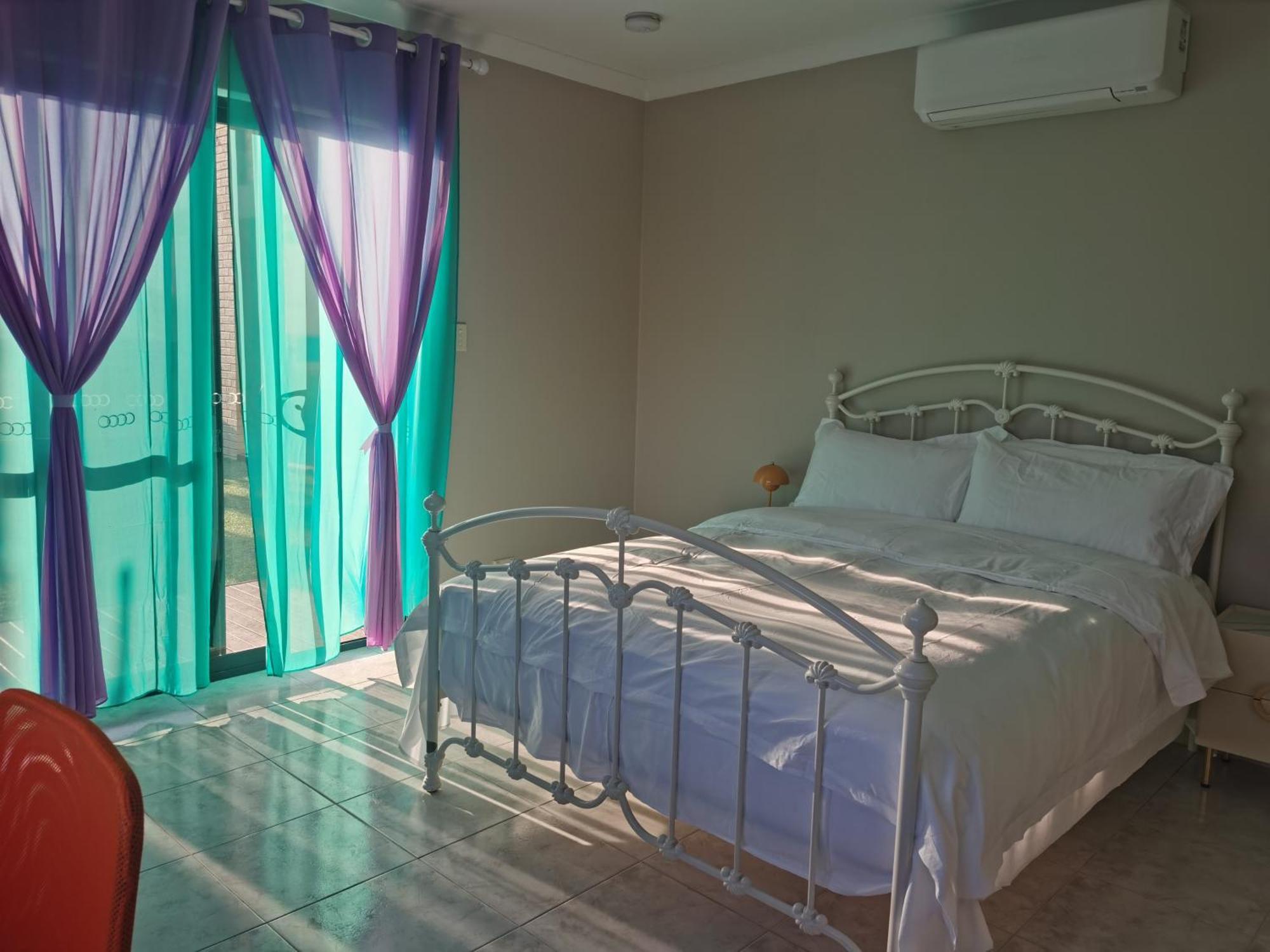 Sunny Ocean View Retreat Apartment Perth Room photo